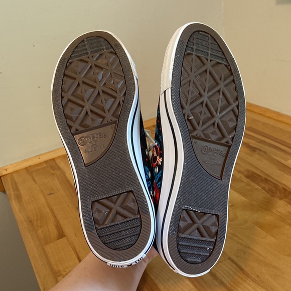 Converse Black Pomegranate Print High Top Lace Up Sneakers Size Mens 7/ Womens 9 - Picture 5 of 6